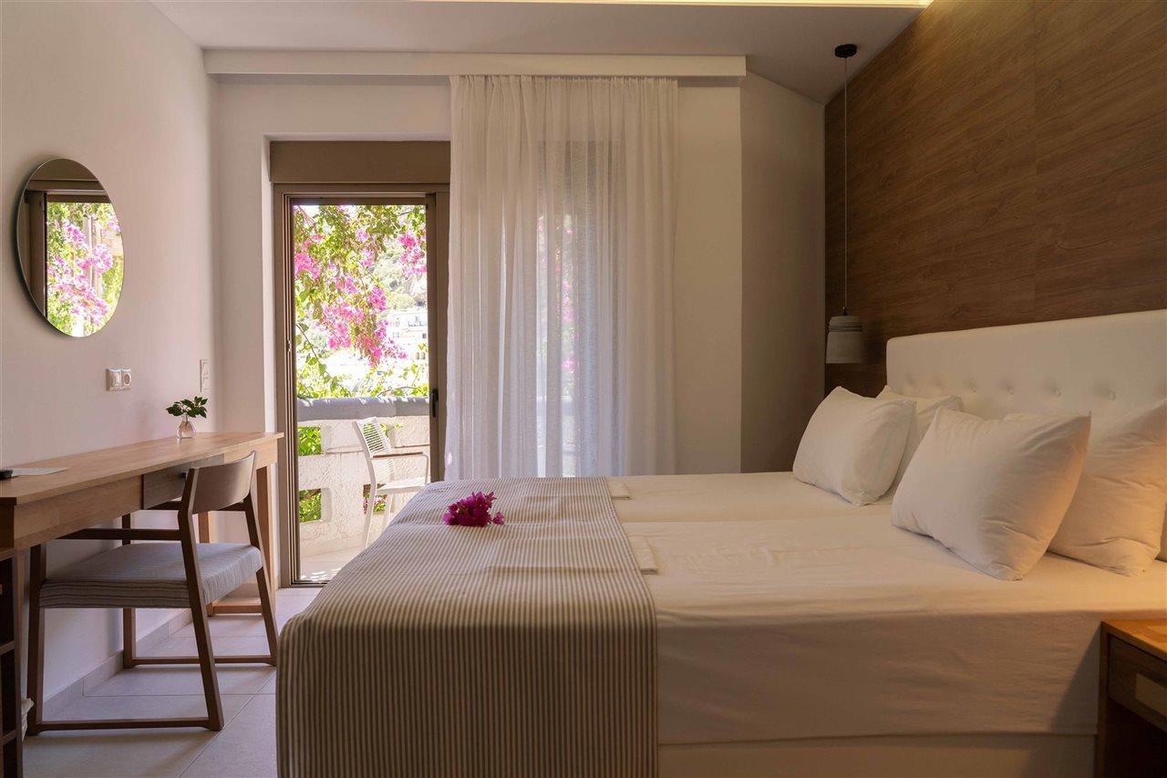 Fevro Hotel Ajía Galíni Kültér fotó