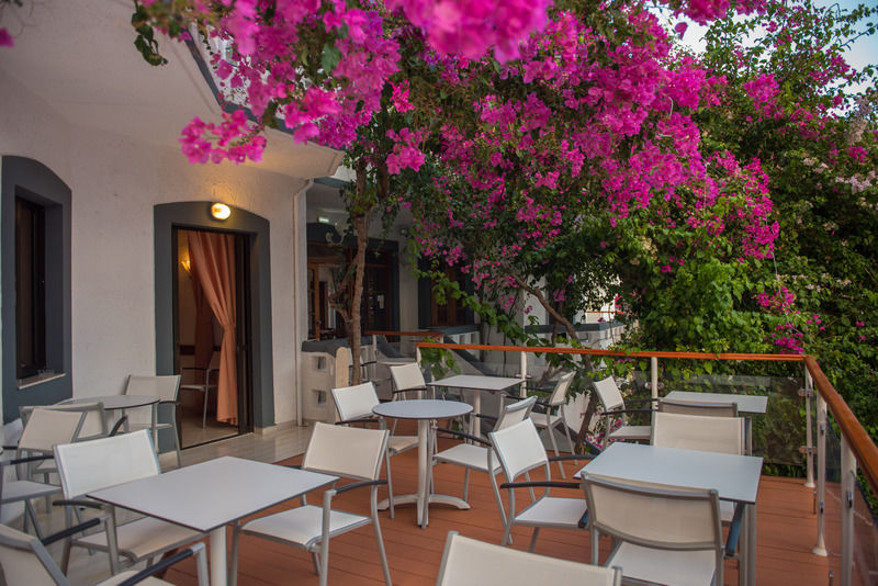 Fevro Hotel Ajía Galíni Kültér fotó
