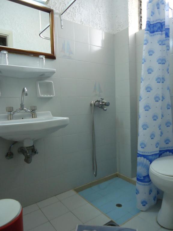 Fevro Hotel Ajía Galíni Kültér fotó